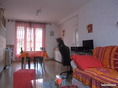 appartement en retrait de la rue de belfort