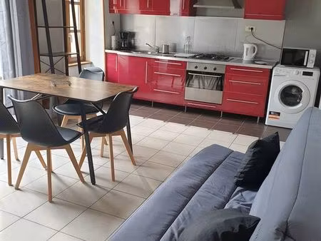 a louer charmant t2 50m2 vieux bourbon