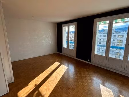 appartement t3 non meublé – 77 m² – proche gare de clermont-ferrand