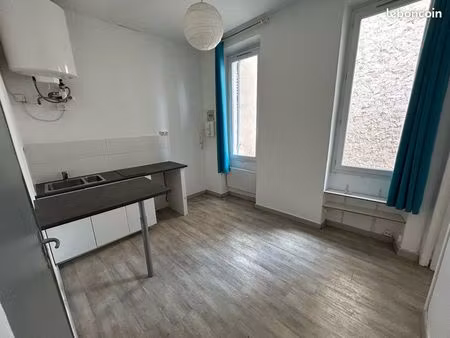 particulier loue t2 24 m2 rue de tilsit