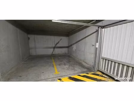 location place de parking