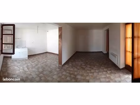 t3 - bourg de polignac