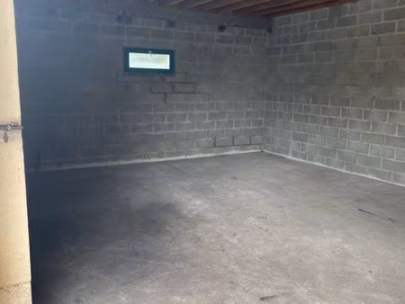 atelier / local pro 30 m² – accès camion – gournay-en-bray