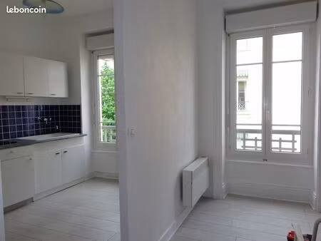 t1 bis  30 m²  non meublé  lyon 3ème