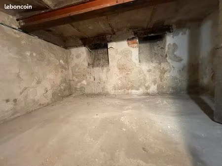 cave 8 m2  stockage  archivage  rangement