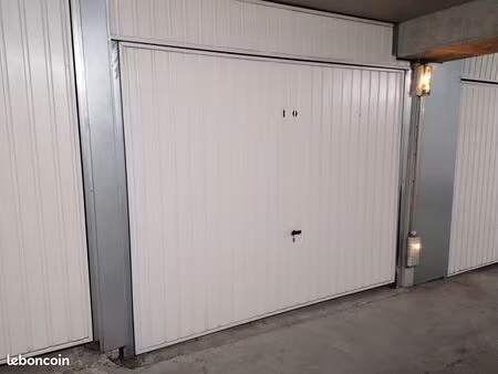 box  garage en sous sol  idéal pour stockage