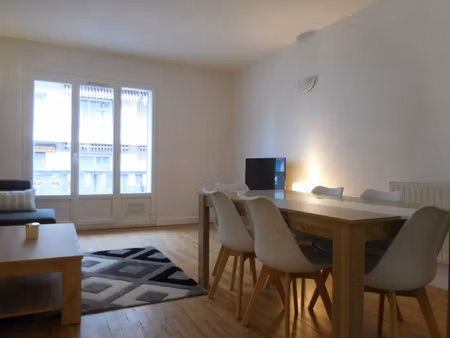 caserne de bonne / foch - t4 92 m2 meuble avec balcons