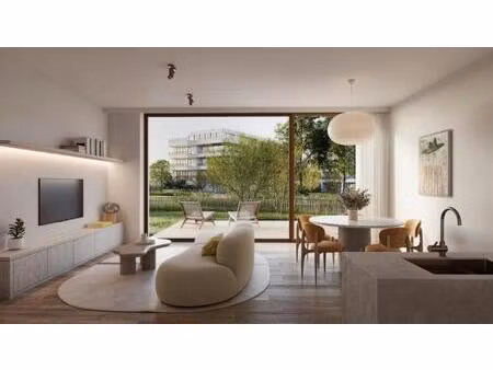 exclusief wonen aan de leie met uitzonderlijke buitenruimte (63 m²)!