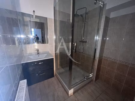 appartement 3 pièces - vieux centre de lavaur