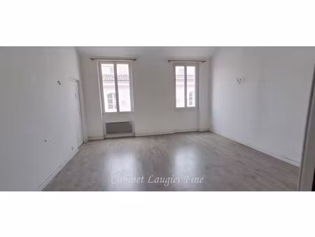 t3 rue grignan 13001 + grand balcon