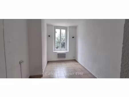 t2 avenue des caillols 13012 + terrasse