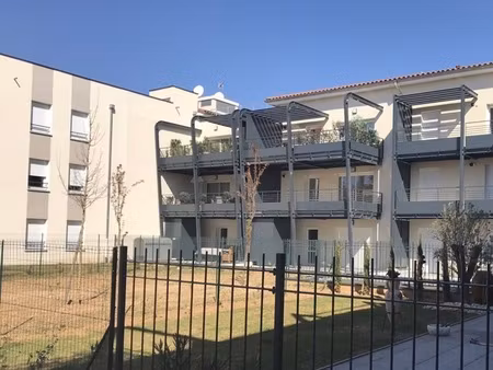 montelimar (26200)  à vendre appartement t4 récent avec terrasse plein sud abritée  climat