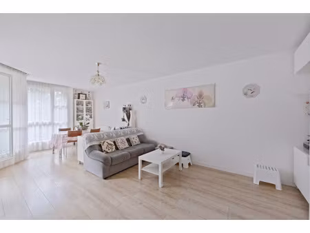 appartement 3 pièces lumineux avec terrasse calme et verdu