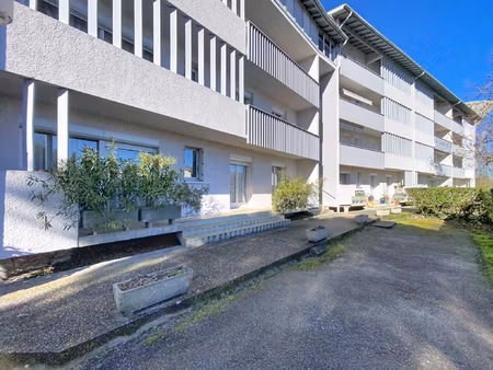 appartement t3 en rez-de-jardin avec terrasse et parking