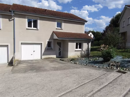 maison mitoyenne avec garage et grand jardin