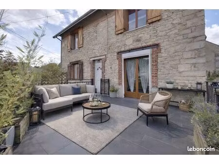 maison en pierre 90m2