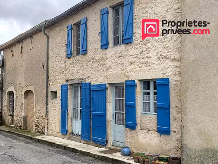 maison de village en pierre à rénover