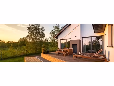 superbe maison t5 en plein coeur de la forêt au taillan médoc