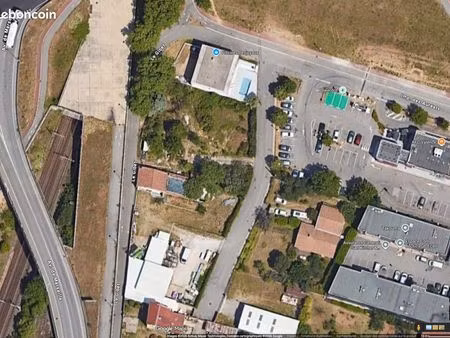 vend terrain à valence commercial industriel