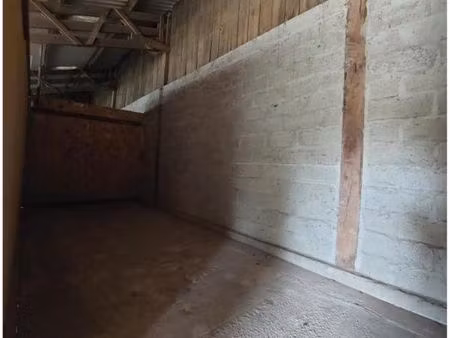 box/ entrepôt/ garde-meuble 20 m² et 35 m²