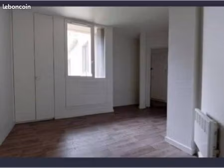 t2 de 48 m² avec jardin et entrée indépendante