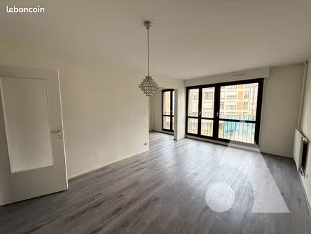 appartement 2 pièces 65 m²