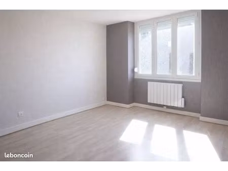 t3 à louer- centre de bouvron