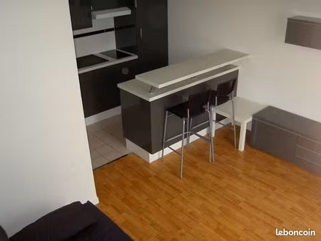 studio meublé gare savigny