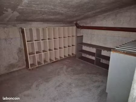 cave saine de 10 m² - métro saint-jacques (75014)