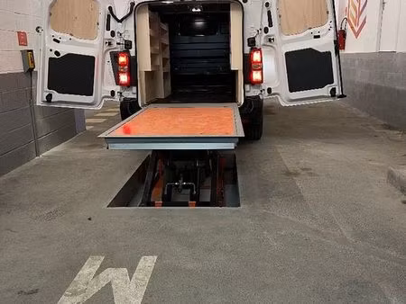 entrepôt stockage / box pour professionnel ou particulier à 5km de paris