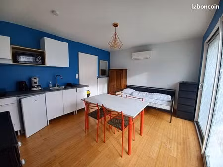 idéal étudiant  et disponible immédiatement  joli et confortable studio meublé  bien situé