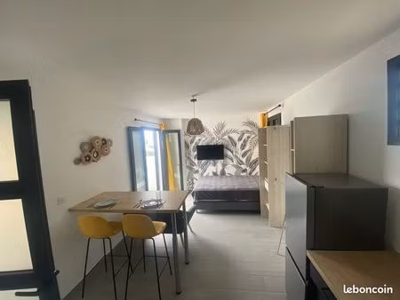 studio meublé cosy à ste suzanne