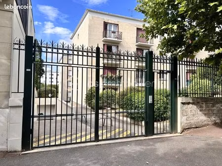 garage/box 15 m² saint maur des fosses