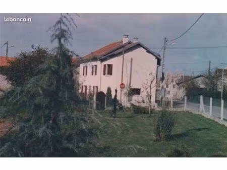 maison de ville a la campagne