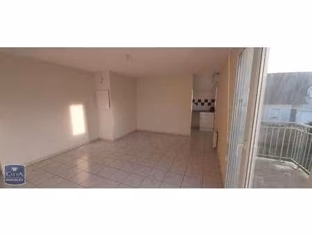 location appartement 2 pièces à dol-de-bretagne (35120) : à louer 2 pièces / 48m² dol-de-b