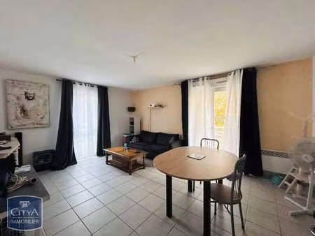 location appartement 3 pièces à pleumeur-bodou (22560) : à louer 3 pièces / 65m² pleumeur-
