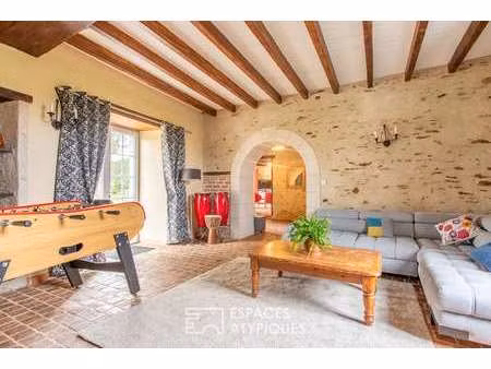 vente maison piscine aux hauts d'anjou (49330) : à vendre piscine / 200m² les hauts d'anjo