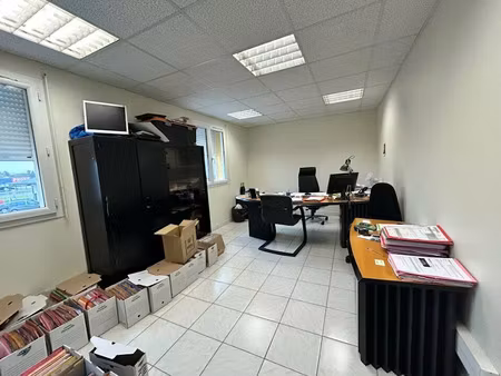 location locaux professionnels 100 m² à châtenoy-le-royal (71880)  850 €