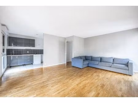 appartement 67 m2 - 3 pièces -2 chambres à asnières