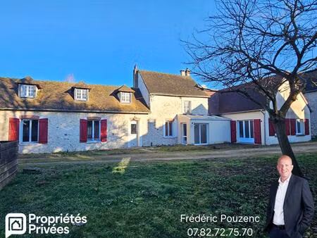 houdan 18 mn / maison de charme atypique avec fort potentiel