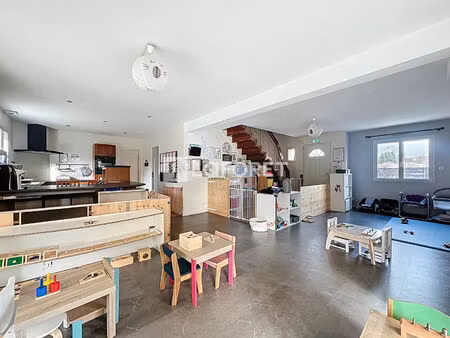 local commercial ou professionnel - baune - 136 m²