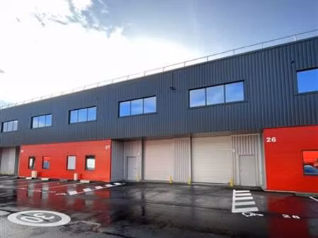 location local d'activités tresses 2 503 m²