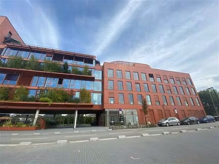 location coworking st jacques de la lande 439 m²