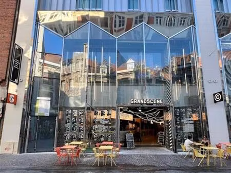 location commerce lille 1 614 m²