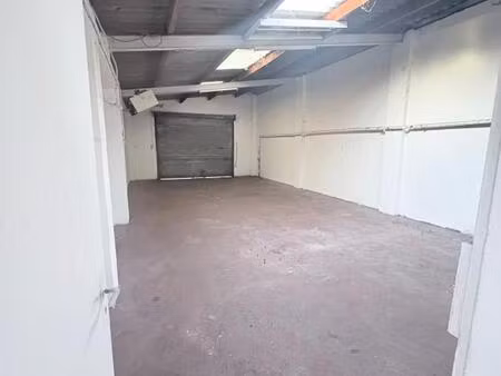 à louer entrepôt – 680 € |yutz