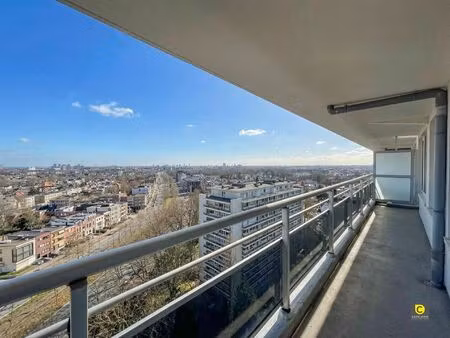 appartement te huur in berchem met 2 slaapkamers