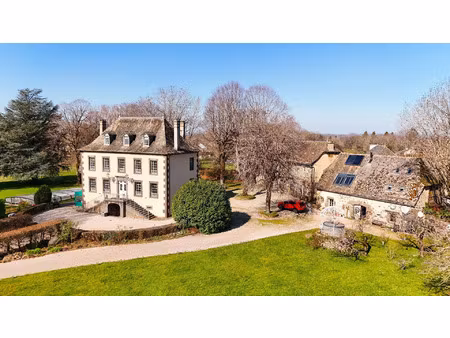 vente maison 14 pièces 423 m² mur-de-barrez (12600)