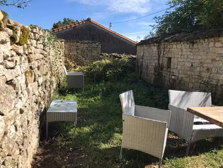 vente maison 5 pièces 125 m² à melle (79500)  161 250 €