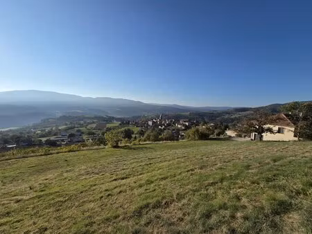 07 - empurany - terrain constructible avec terrains d'agrément plein sud et vue dégagée