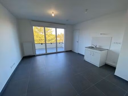 location appartement 2 pièces 40m² decines charpieu 69150